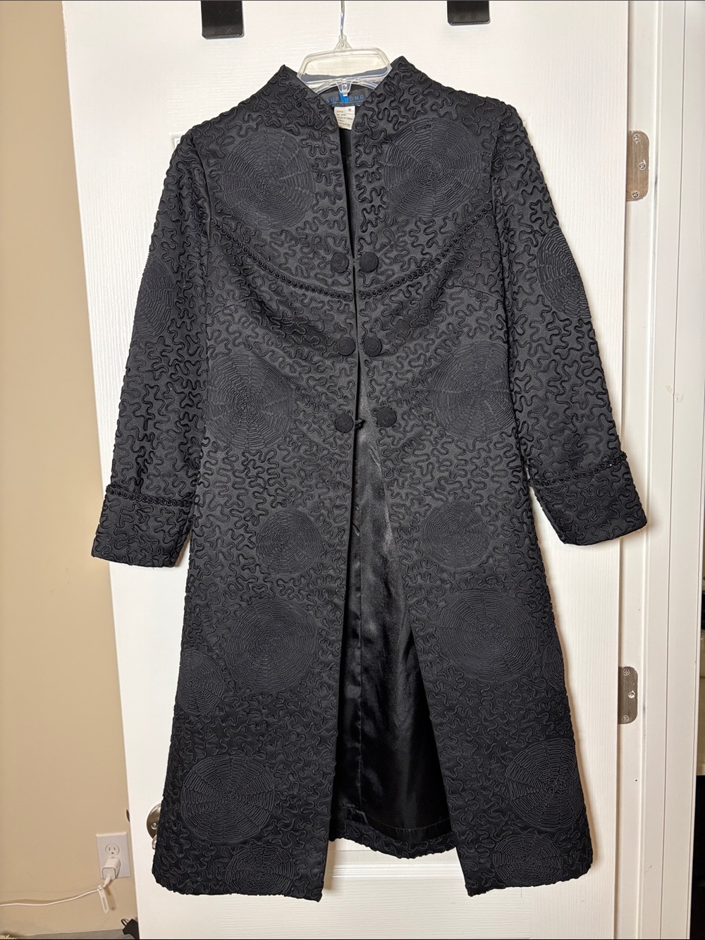 Sue Wong Vintage Black Embroidered Long Trench Coat Size 6